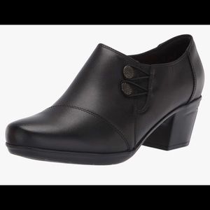 Clarks Women's Warren Slip-On Loafer